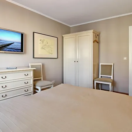 Hanse 326 Apartment *